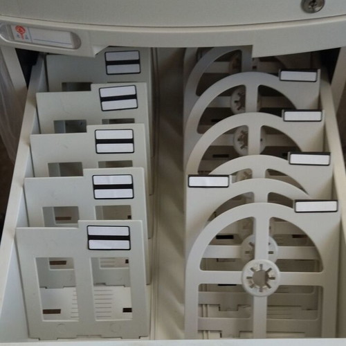 Diskette and CD drawer unit new
