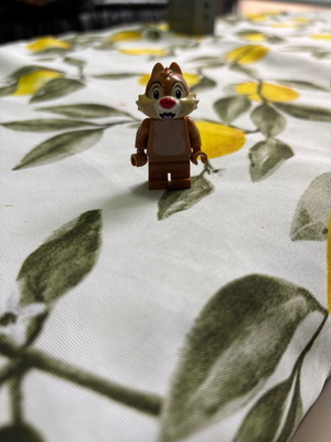 Lego Disney minifigure series 1 Chip like new