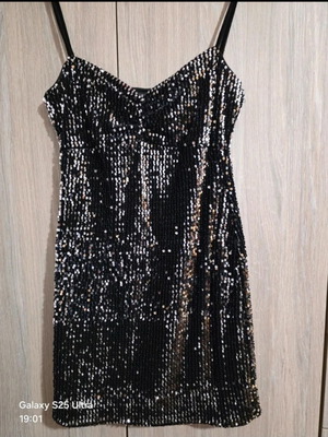 Zara party dress with sequins size medium, new, black velvet