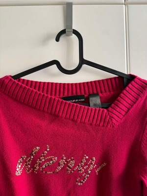 DKNY women's thin sweater used, size Small, red