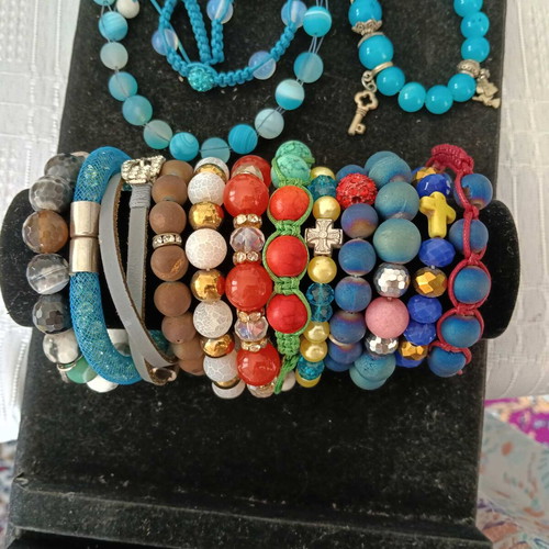 Set of 20 colorful costume jewelry pieces