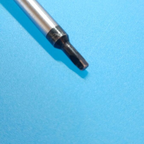 Square screwdriver R2x120 like new