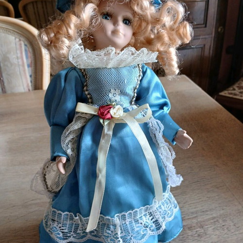 Heritage Mint Ltd 1988-1989 porcelain dolls pack of 3 used