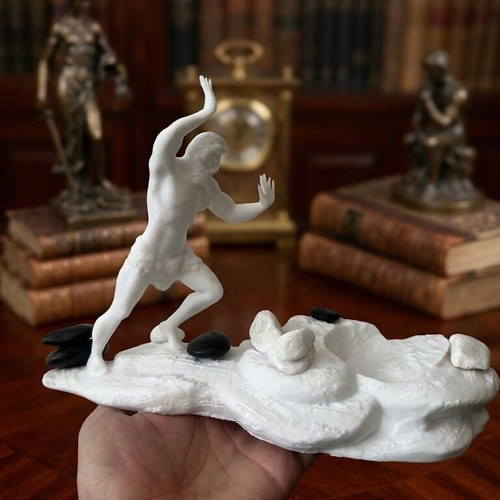 3D statue figure wine and whiskey holder new with handcraft and stones