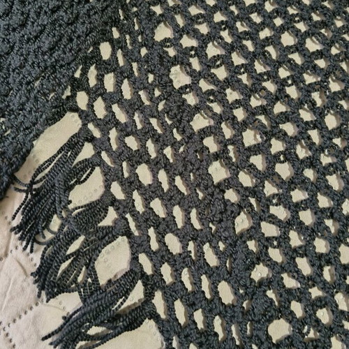Handmade scarf black like new