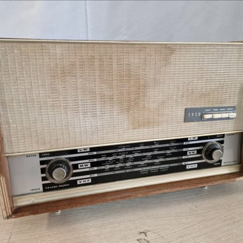 Vintage EKCO radio model U428 used with LW, MW and VHF