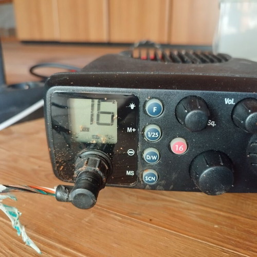 Simrad RT1400 Marine VHF Radio used with base