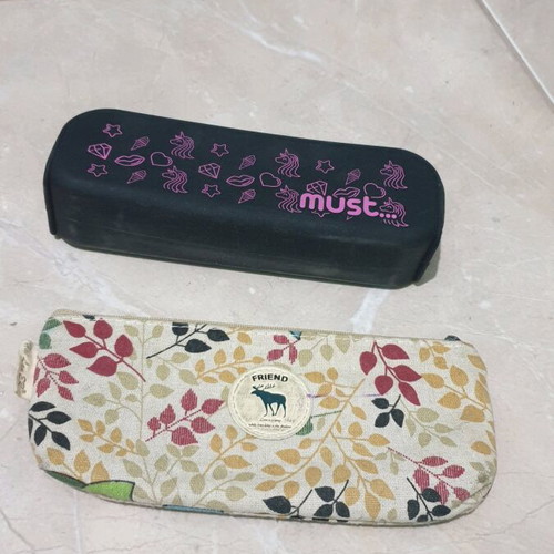 Pencil cases like new in very good condition