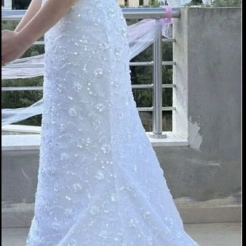 Wedding dress size M, white, like new