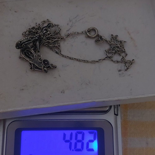 Silver necklace chain like new