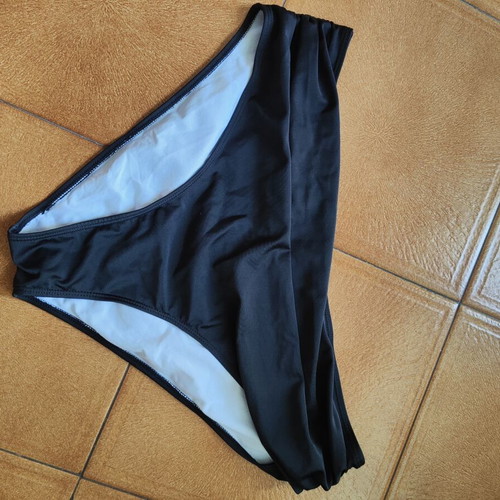 Shein swimwear set like new, plus sizes, black and colorful