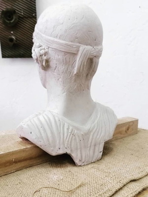 Hiniochos handmade plaster bust