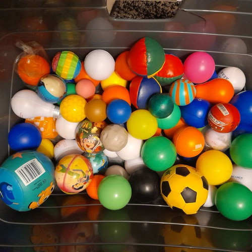 Anti-stress balls new, pack of 95, foam material