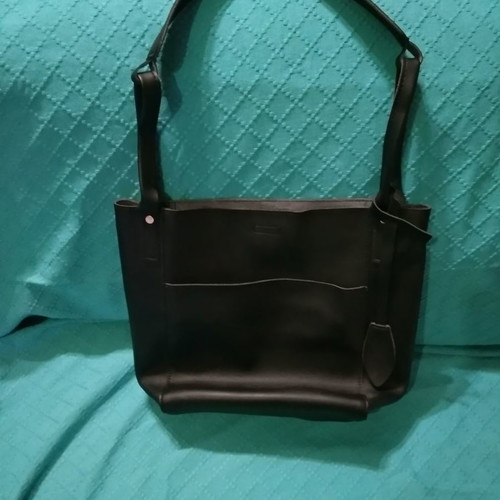 Black shoulder bag new with front pocket and zipper