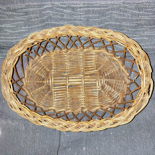 Decorative wicker basket like new