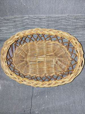 Decorative wicker basket like new