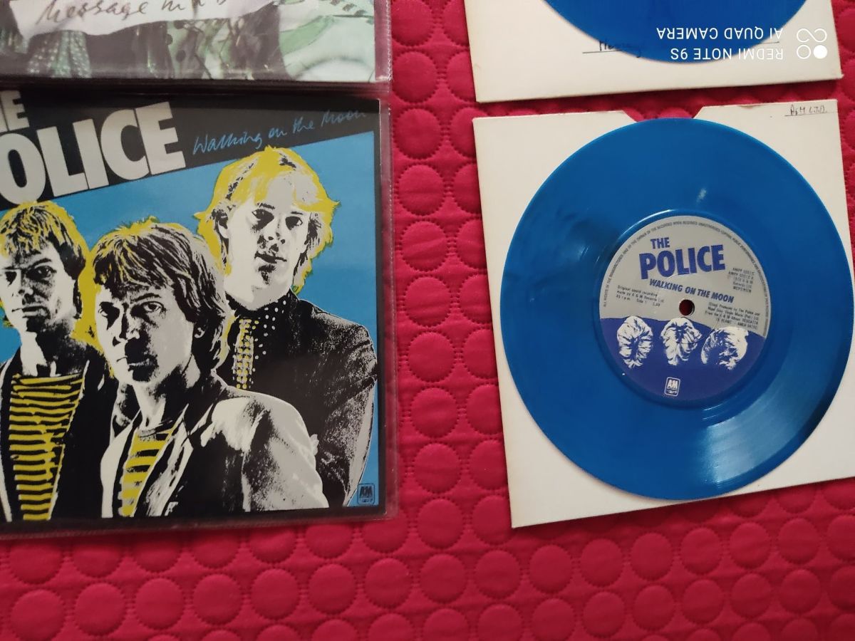The Police Six Pack used, 6 blue 7''… - € 100,00 - Vendora.cy