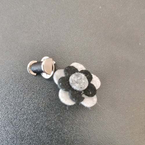 Set of two men's lapel pins like new, black and silver
