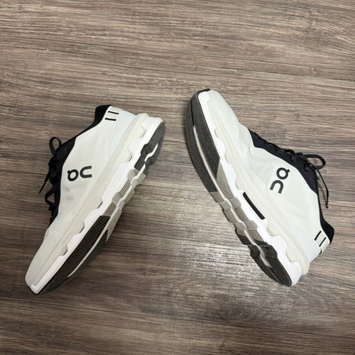 On Cloudrunner running shoes size 44