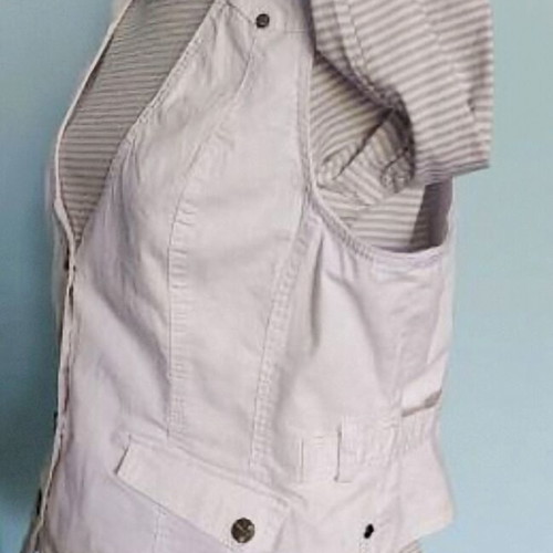Cecil denim vest like new, large size
