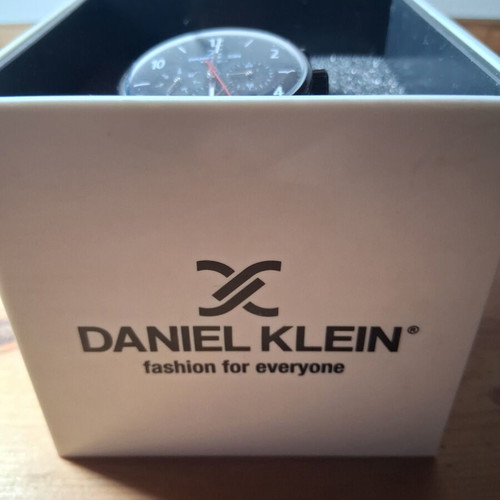 Daniel Klein Exclusive 11832A men's wristwatch, black dial, brown leather strap