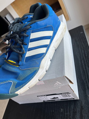 Adidas athletic shoes blue size 44