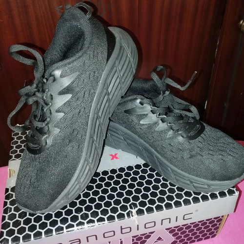 Fila women's running athletic shoes black like new