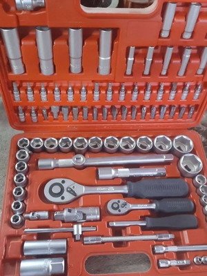 Socket and bit set 94pcs 1/4" 1/2" CRV/S2 in plastic case MTX new