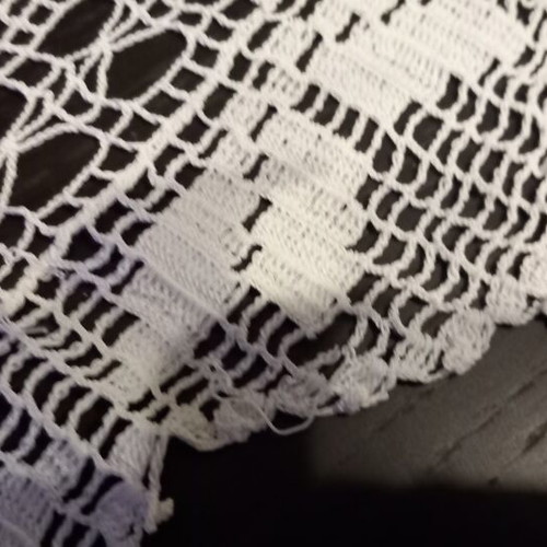 Handmade crochet table linens set of 2 like new