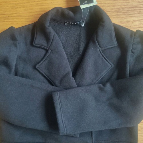 Sisley coat new, size 6-7 years, black