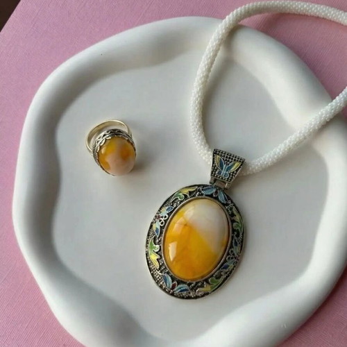 Vintage Faux Agate Pendant Necklace and Adjustable Ring Set new