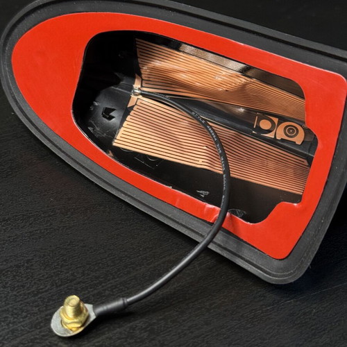 Shark car antenna new, glossy black with built-in cable