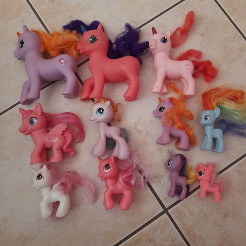 My Little Pony figures like new