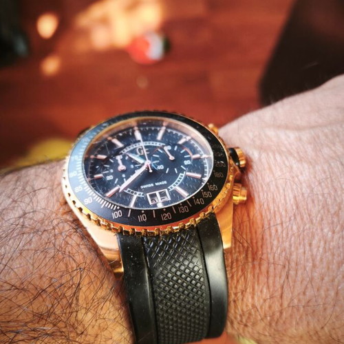 Guess Collection Chronograph GC 35502G men's watch used, black and gold