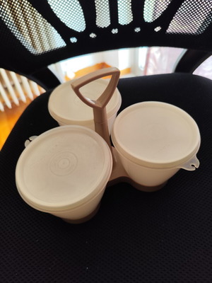 Tupperware triple vintage server
