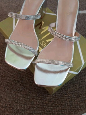 Mia sandals with rhinestones size 37 like new silver