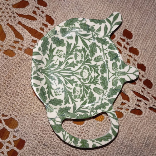 Tea Bag Tidy Acorn model by Lesser & Pavey like new