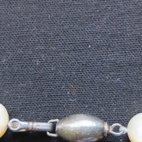 Italian necklace with natural pearls and silver 45 cm used