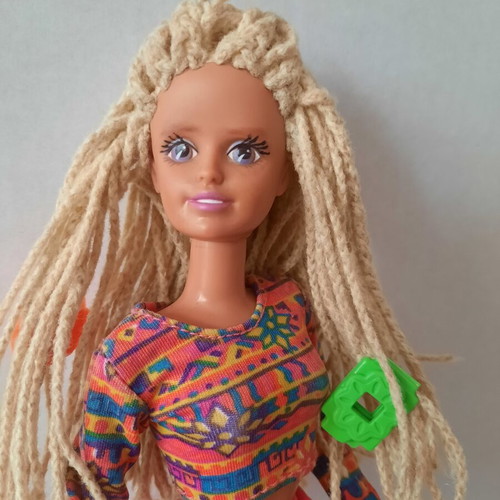 Sindy Crimp & Bead doll Hasbro 1994 used, original clothes