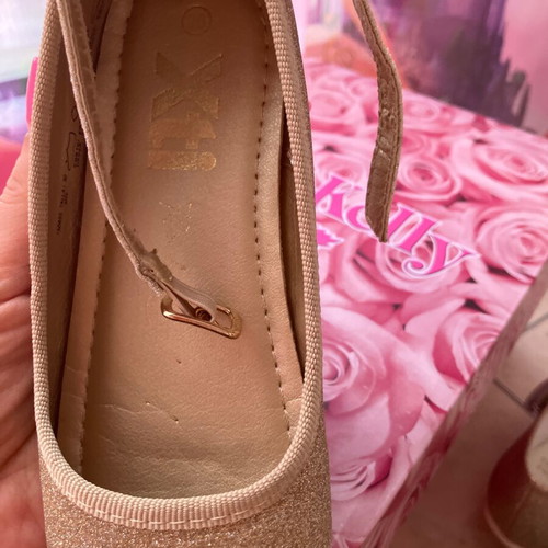 Xti gold ballerina shoes size 30 for girls, leather with gold details