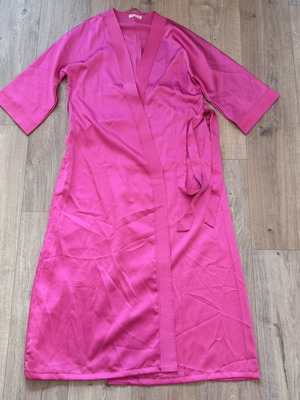 Loretta Caponi Firenze Pink Satin Robe M-L like new, belted, made in Italy