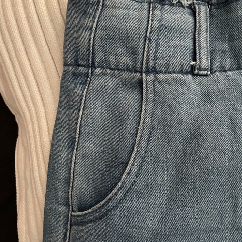 Dazy jeans high-waisted with pockets, size small, two-tone blue