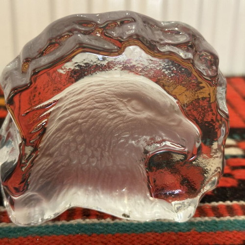 Bald Eagle Cristal d'Arques 3D lead crystal paperweight, 9x11 cm