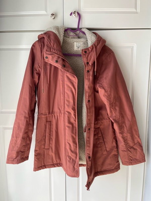 Billabong parka size M dusty rose like new