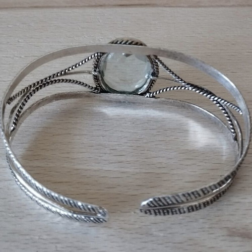 Handmade adjustable bracelet with turquoise stones, like new