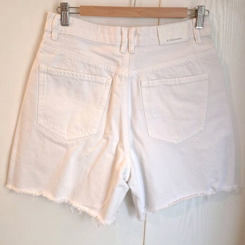 Stradivarius D93 white high-waist denim bermuda shorts like new, size 40