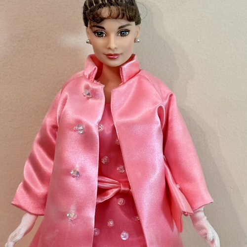 Barbie Audrey Hepburn Pink Princess Fashion doll Mattel 1999