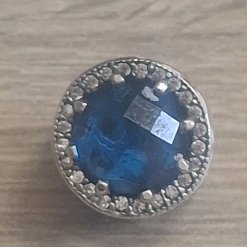 Charm for bracelets with blue crystal and zircon stones like new