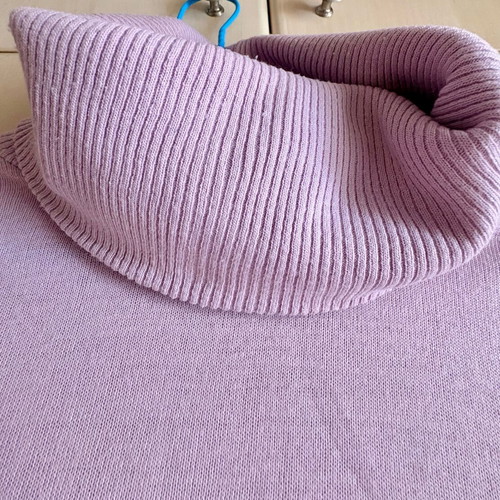 Karavan thin sweater used, purple, large turtleneck one size