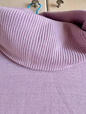 Karavan thin sweater used, purple, large turtleneck one size